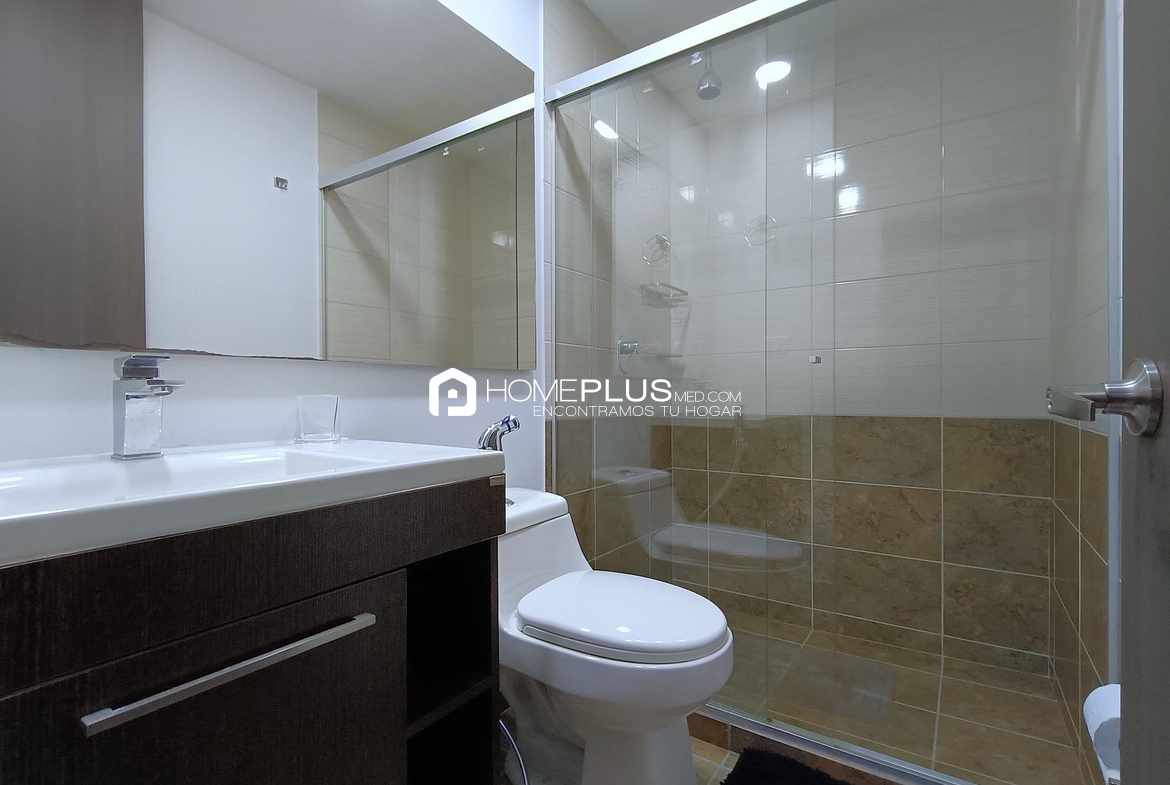 ALQUILER APARTAMENTO AMOBLADO EL POBLADO, CASTROPOL, VANCOUVER A102