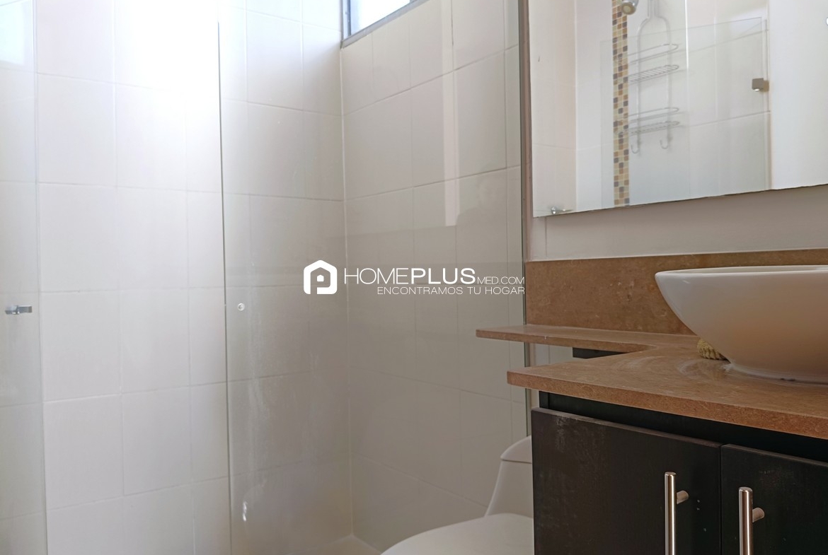 Apartamento En Arriendo En Envigado, Camino Verde. Montevento 1803. C253