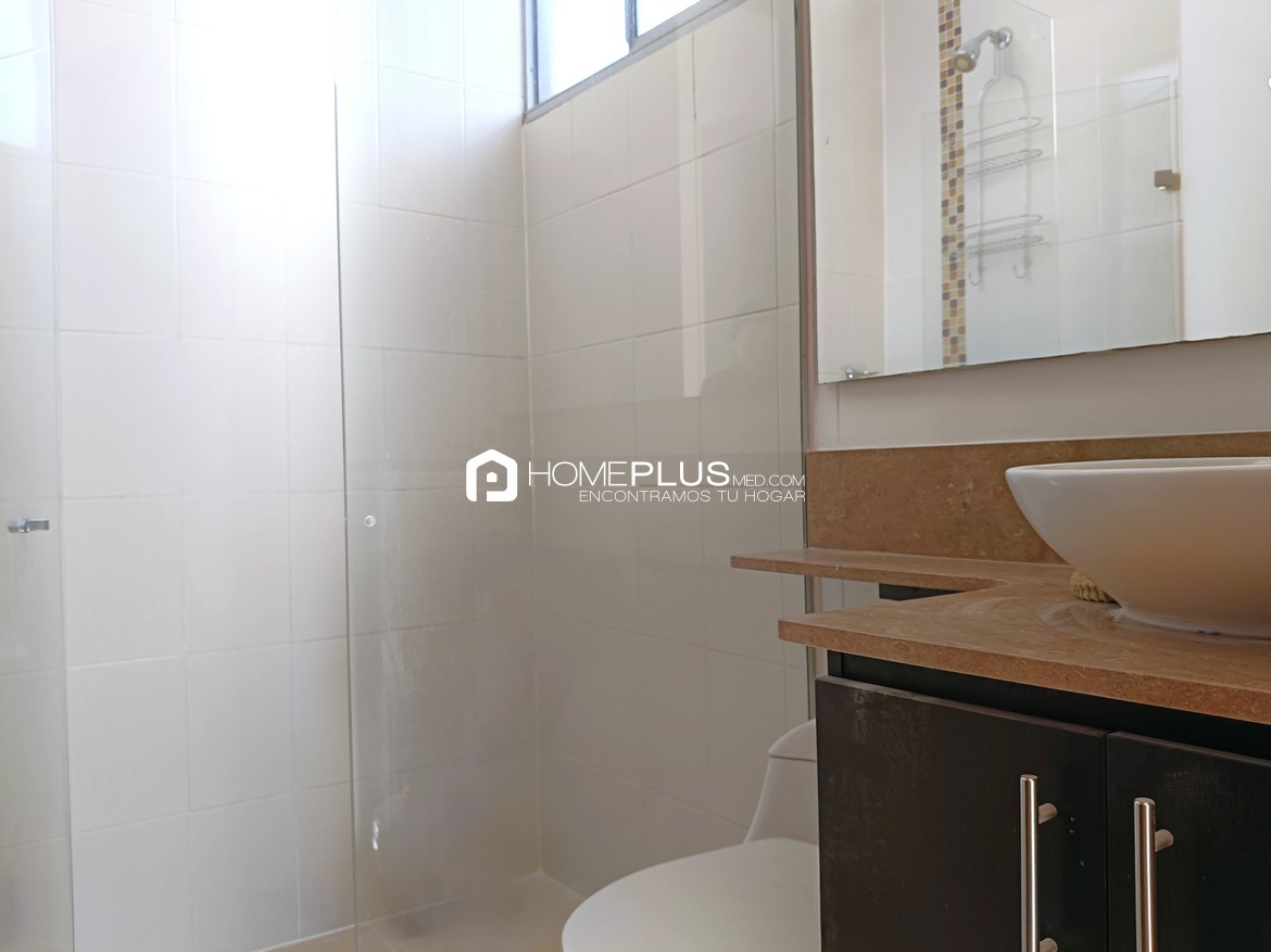 Apartamento En Arriendo En Envigado, Camino Verde. Montevento 1803. C253