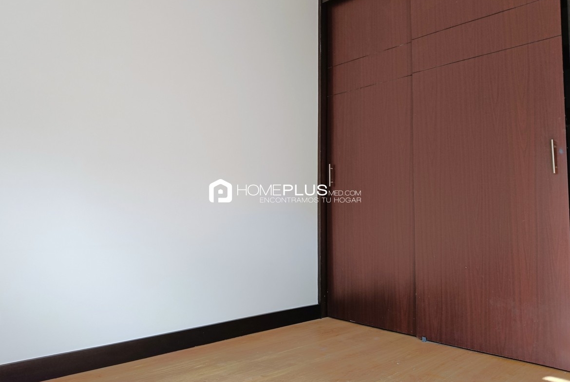 Apartamento En Arriendo En Envigado, Camino Verde. Montevento 1803. C253