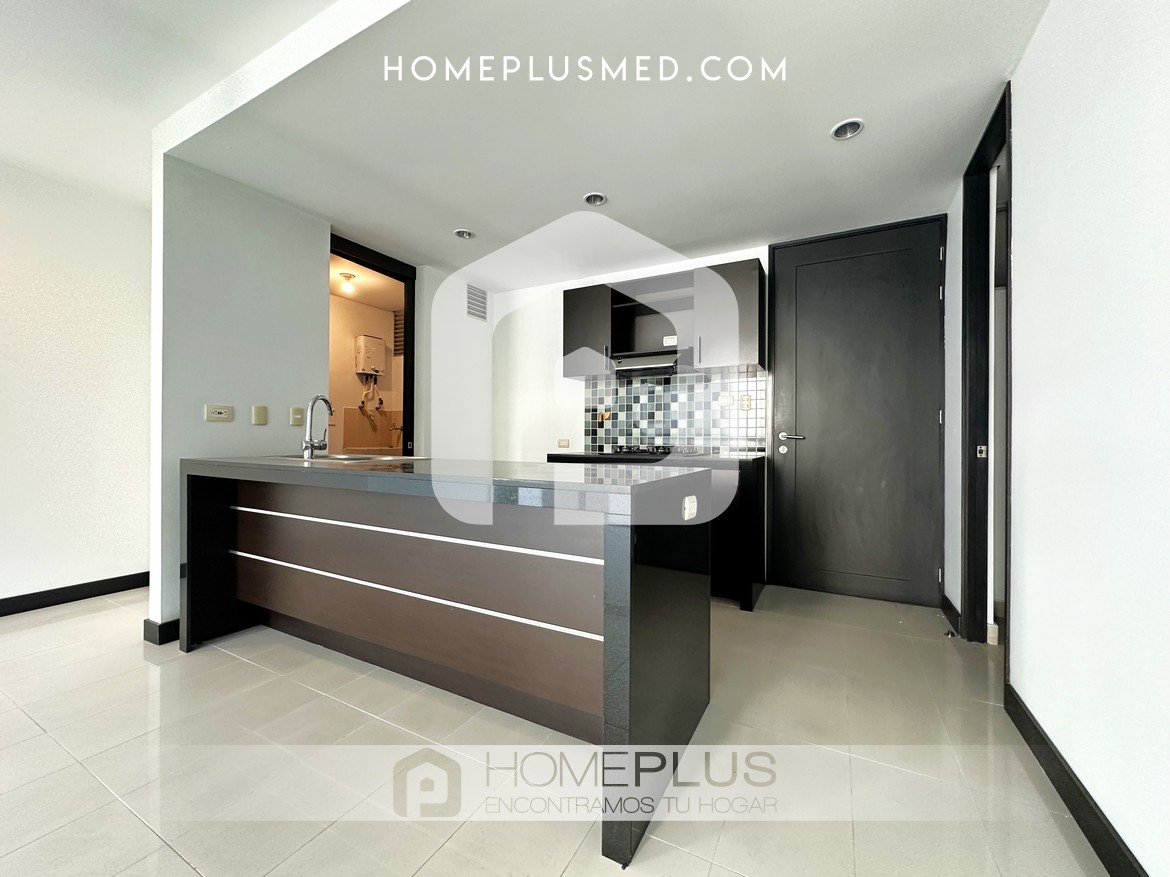 Apartamento en Alquiler Poblado Milla de Oro, C105 (1)