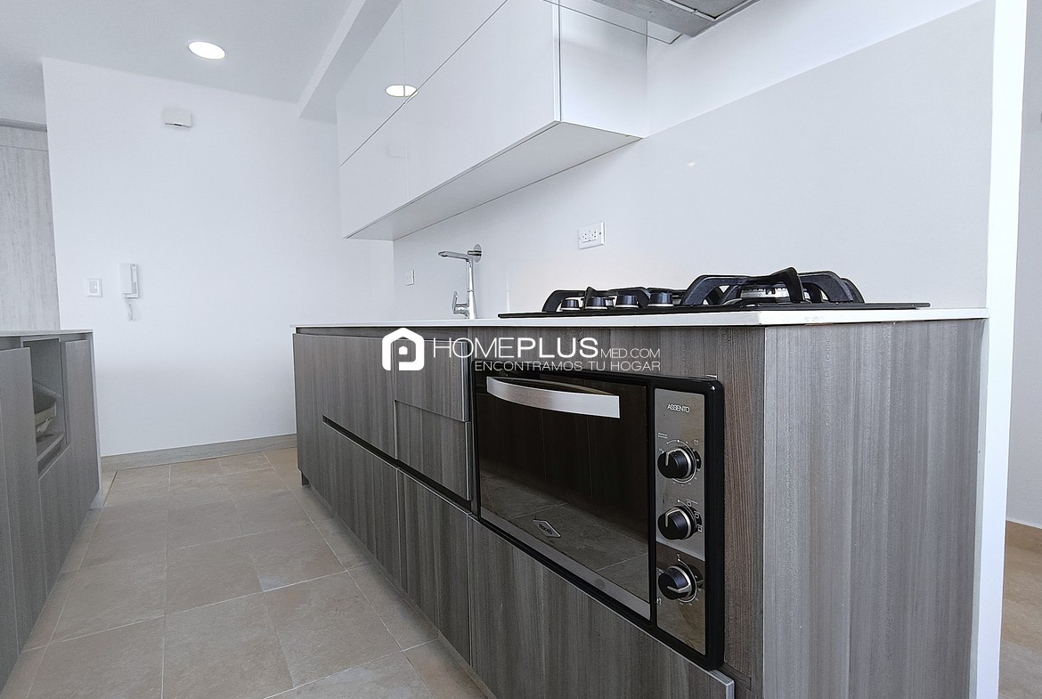 Apartamento en Alquiler En El Poblado, Castropol. Lalik C178 (6)