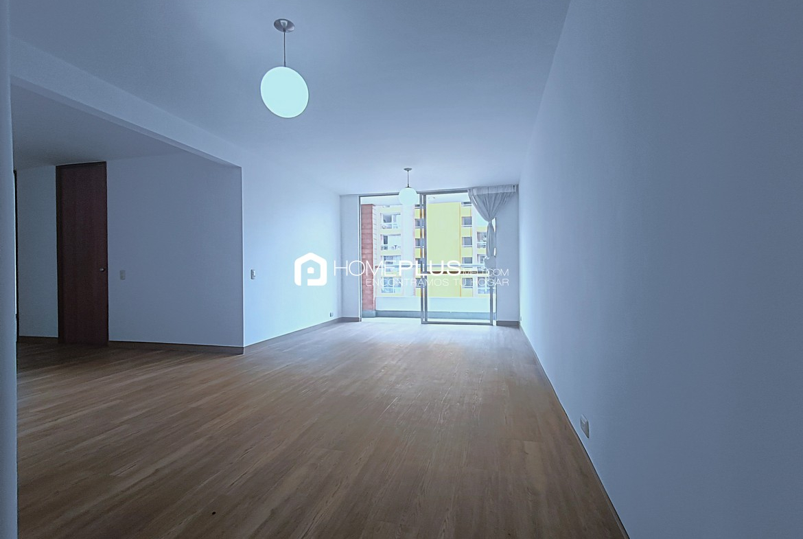 Apartamento en Alquiler En El Poblado, Plaza Oviedo C182 (1)