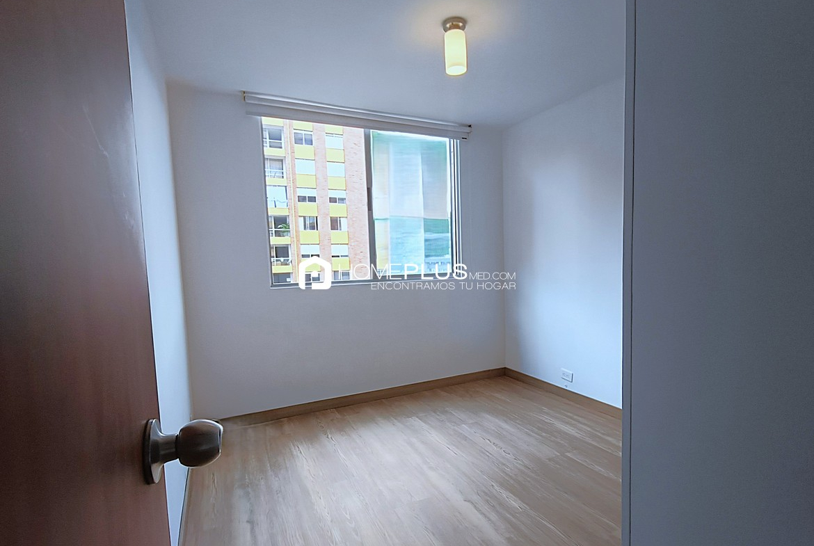Apartamento en Alquiler En El Poblado, Plaza Oviedo C182 (11)