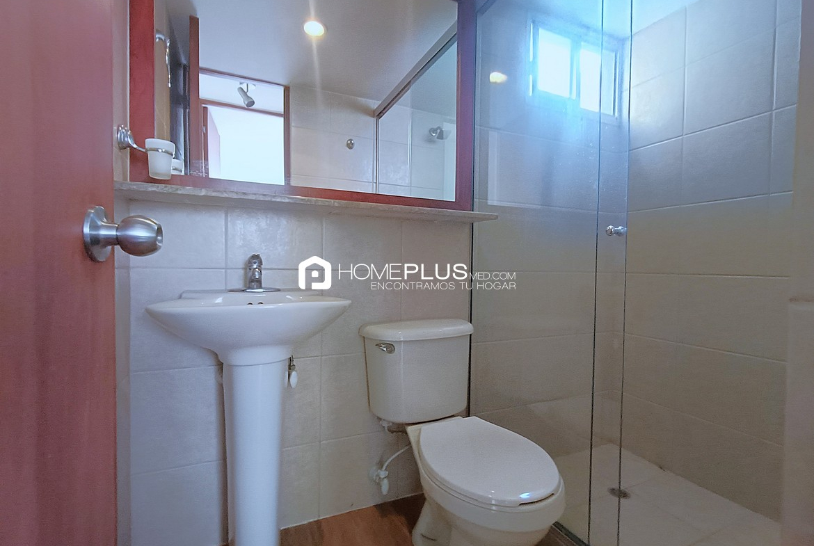 Apartamento en Alquiler En El Poblado, Plaza Oviedo C182 (13)