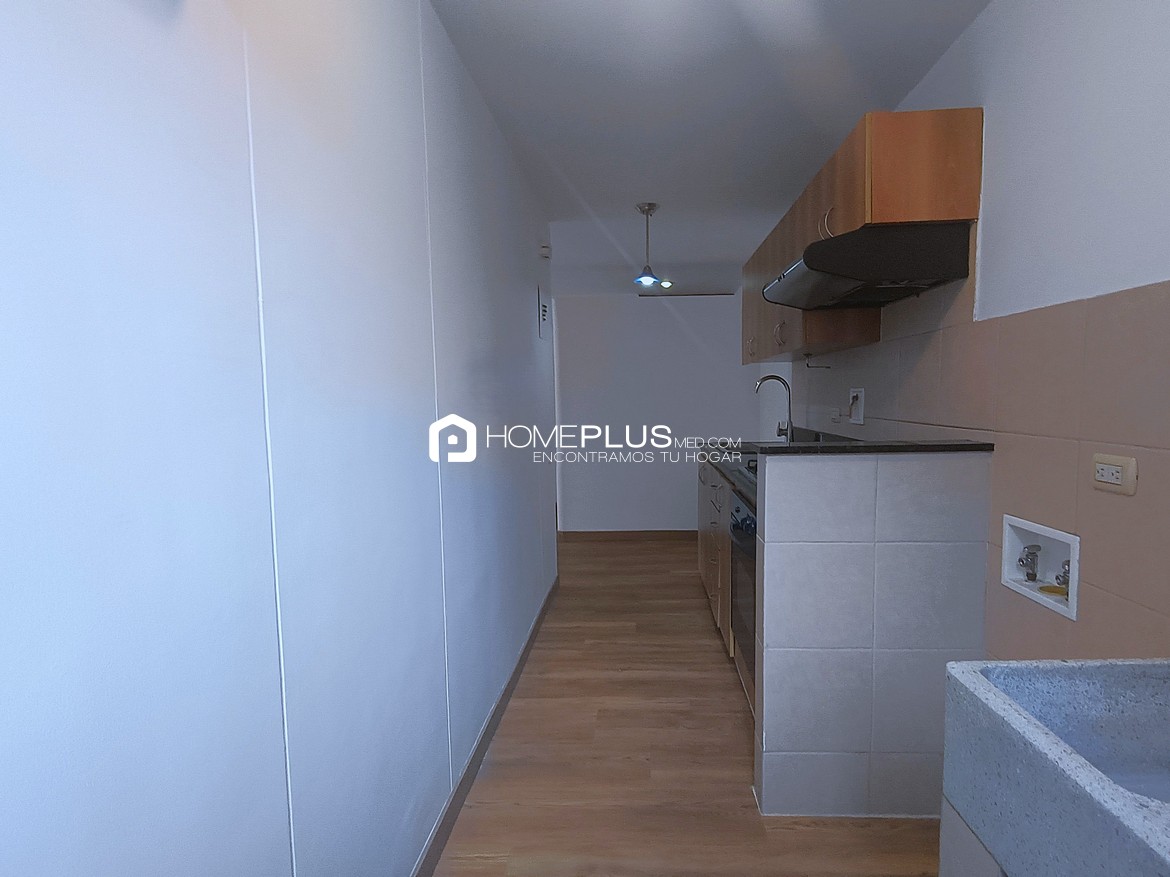 Apartamento en Alquiler En El Poblado, Plaza Oviedo C182 (6)
