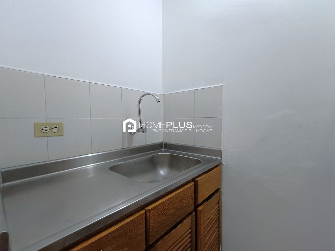 OFICINA EN ALQUILER, EL POBLADO MILLA DE ORO, C181