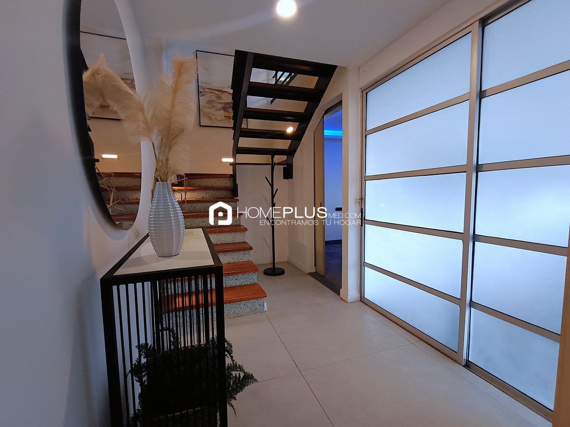 VENTA CASA ALTOS DEL POBLADO LAS PALMAS, CASA MILANO, V105