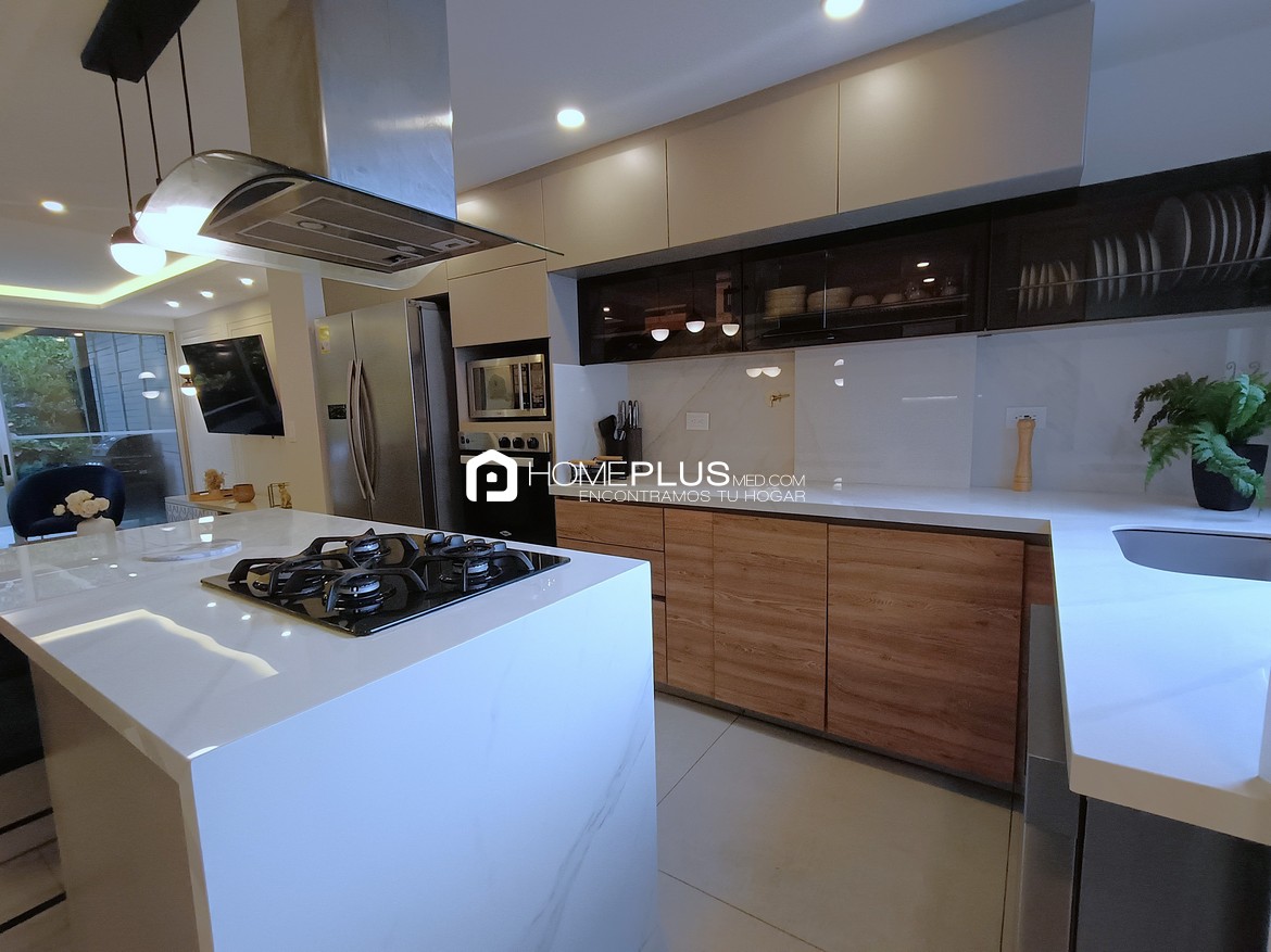 VENTA CASA ALTOS DEL POBLADO LAS PALMAS, CASA MILANO, V105