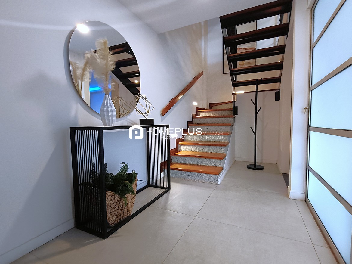 VENTA CASA ALTOS DEL POBLADO LAS PALMAS, CASA MILANO, V105