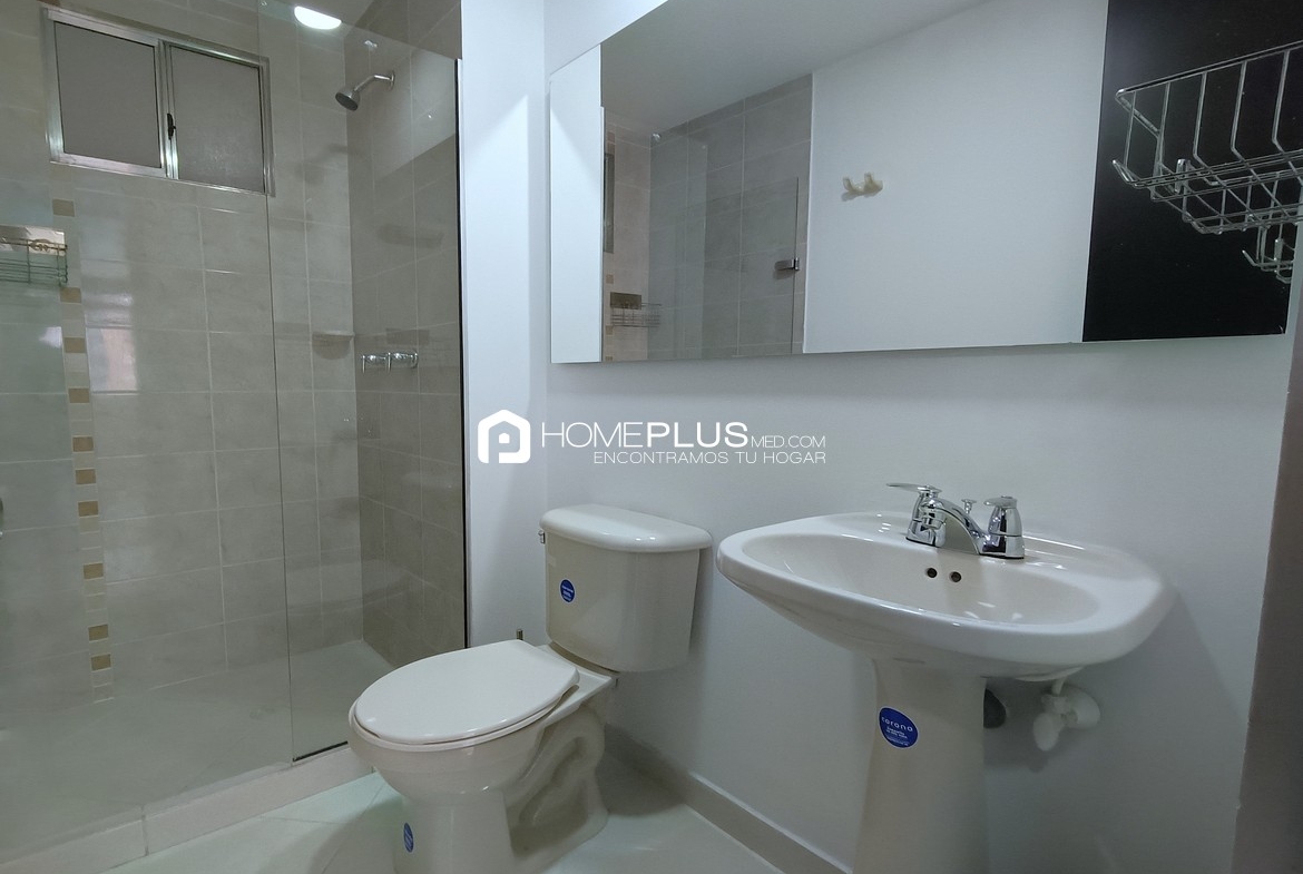 ALQUILER APARTAMENTO EL POBLADO CIUDAD DEL RIO C195 PLAZA DEL RIO 1213