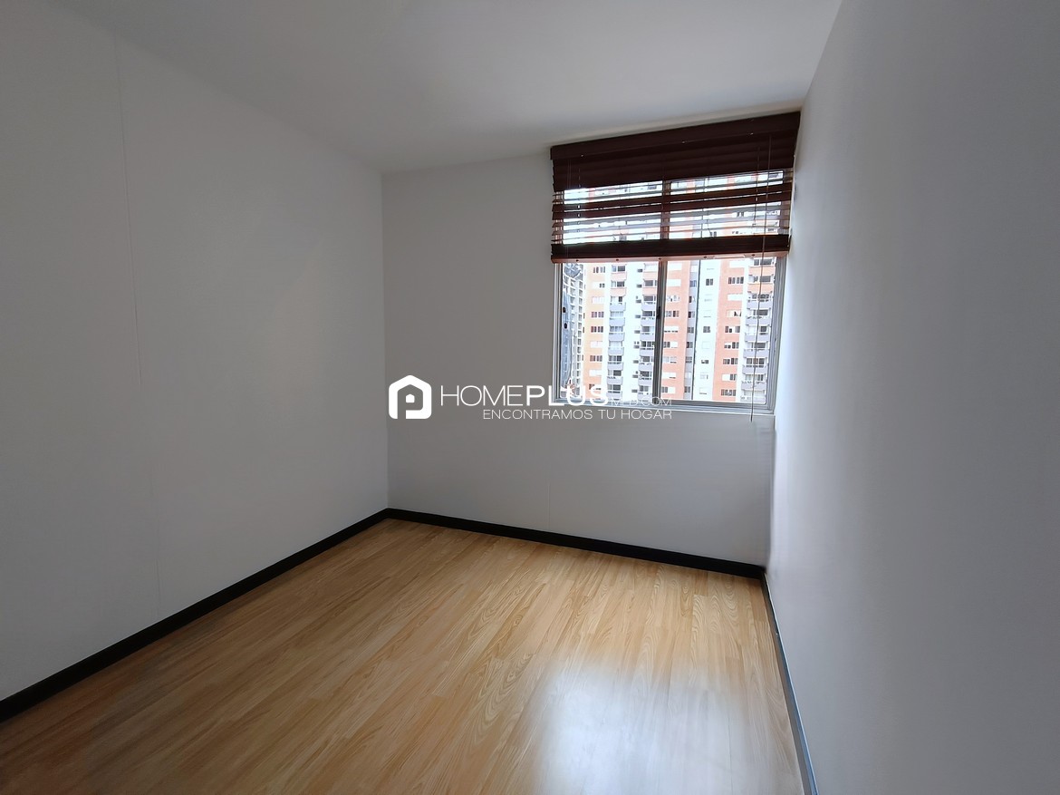 ALQUILER APARTAMENTO EL POBLADO CIUDAD DEL RIO C195 PLAZA DEL RIO 1213