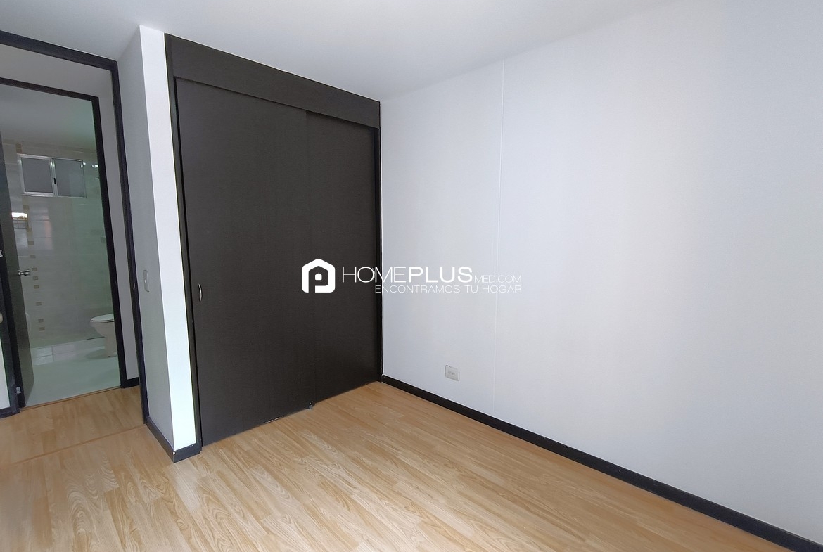 ALQUILER APARTAMENTO EL POBLADO CIUDAD DEL RIO C195 PLAZA DEL RIO 1213