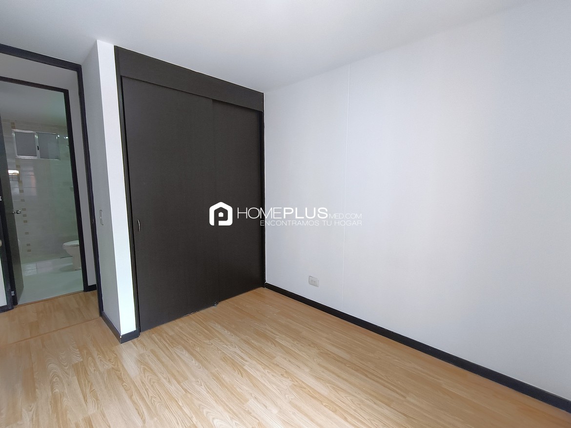 ALQUILER APARTAMENTO EL POBLADO CIUDAD DEL RIO C195 PLAZA DEL RIO 1213