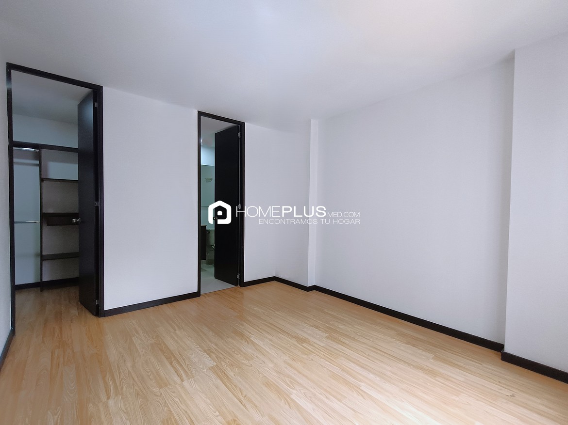 ALQUILER APARTAMENTO EL POBLADO CIUDAD DEL RIO C195 PLAZA DEL RIO 1213