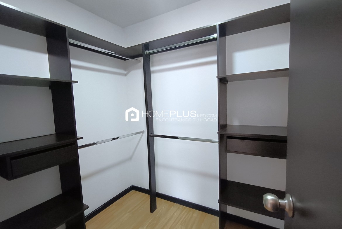 ALQUILER APARTAMENTO EL POBLADO CIUDAD DEL RIO C195 PLAZA DEL RIO 1213