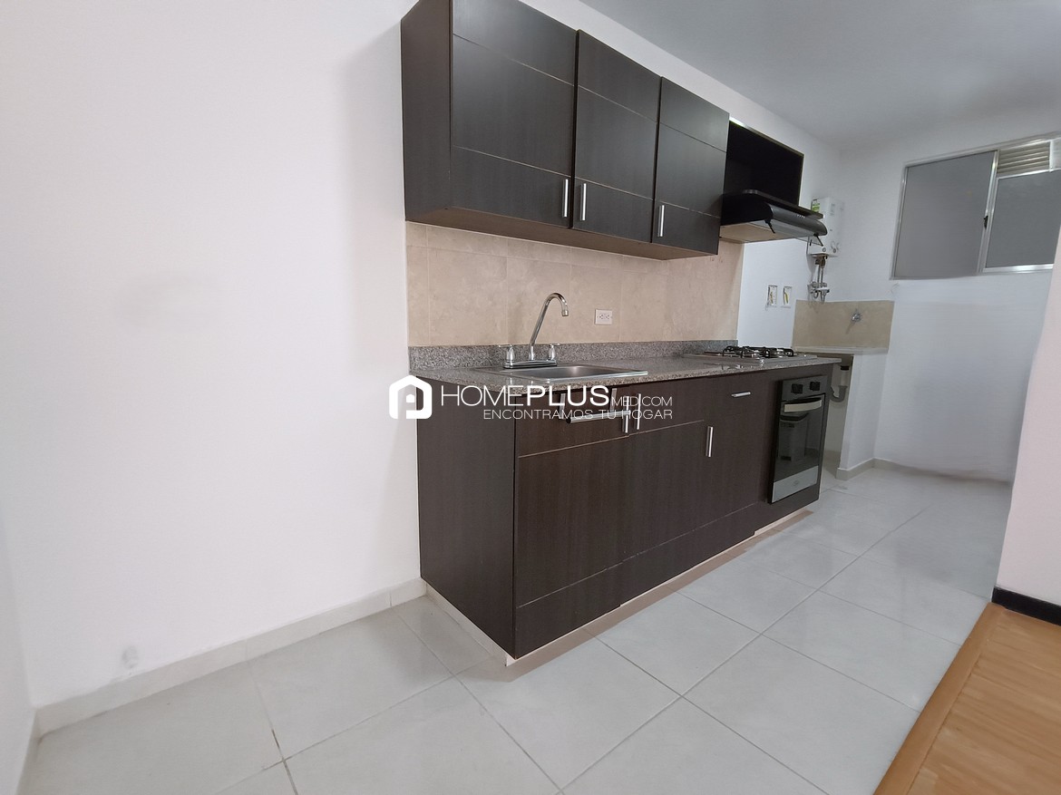 ALQUILER APARTAMENTO EL POBLADO CIUDAD DEL RIO C195 PLAZA DEL RIO 1213