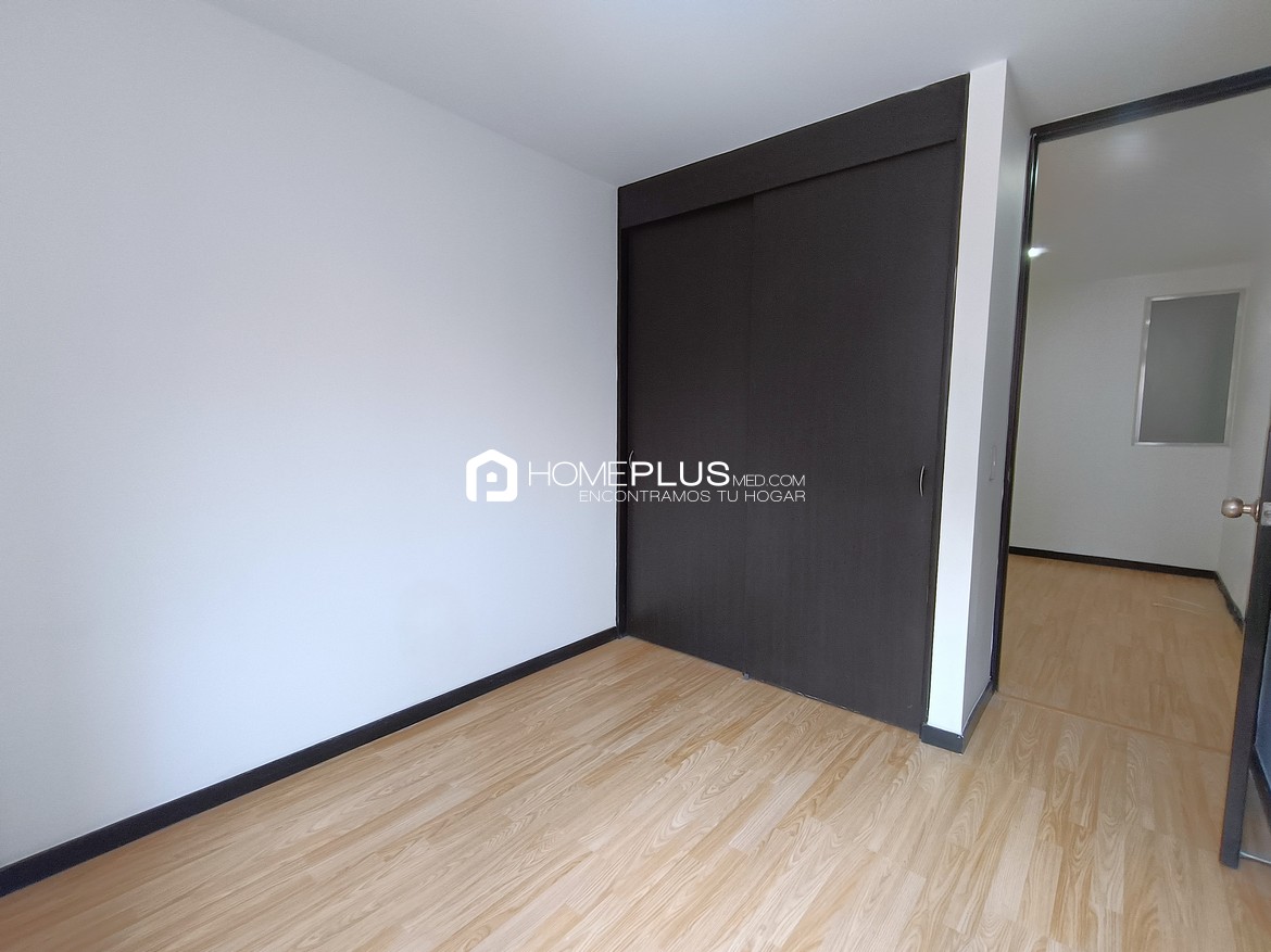 ALQUILER APARTAMENTO EL POBLADO CIUDAD DEL RIO C195 PLAZA DEL RIO 1213