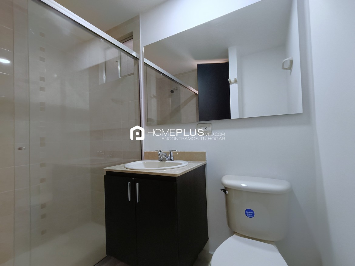 ALQUILER APARTAMENTO EL POBLADO CIUDAD DEL RIO C195 PLAZA DEL RIO 1213