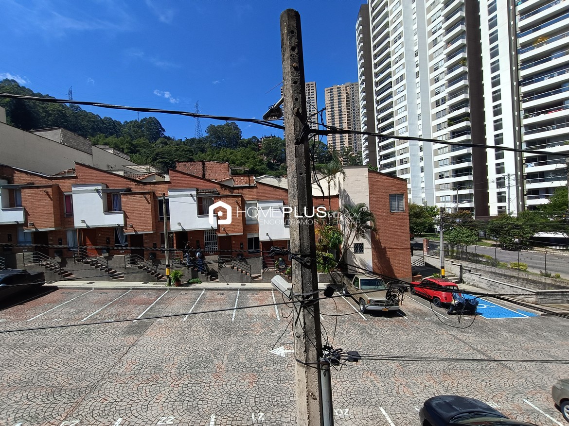 ALQUILER CASA EL POBLADO LOMA DEL INDIO C194 BALUARTE DE SAN DIEGO 3122