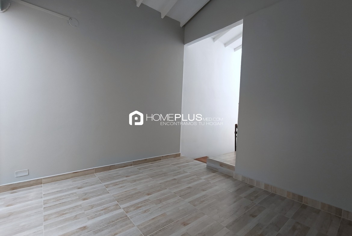 ALQUILER CASA EL POBLADO LOMA DEL INDIO C194 BALUARTE DE SAN DIEGO 3122