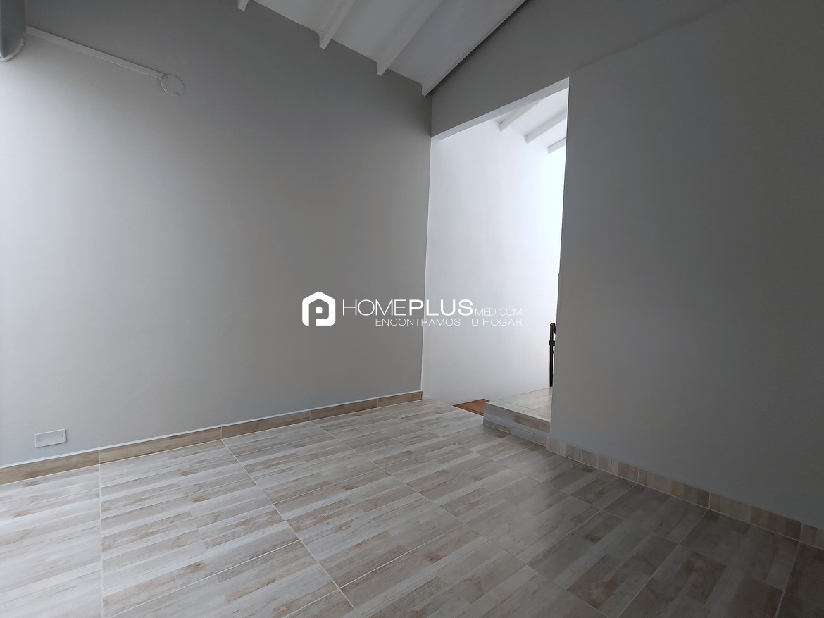 ALQUILER CASA EL POBLADO LOMA DEL INDIO C194 BALUARTE DE SAN DIEGO 3122