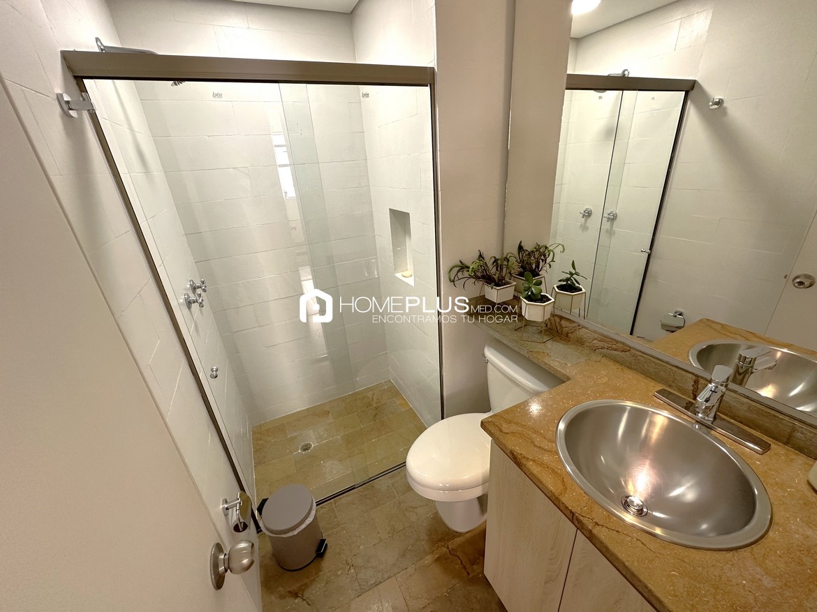 Alquiler Apartamento Amoblado en Aguas del Bosque. El Poblado, El Tesoro. A127