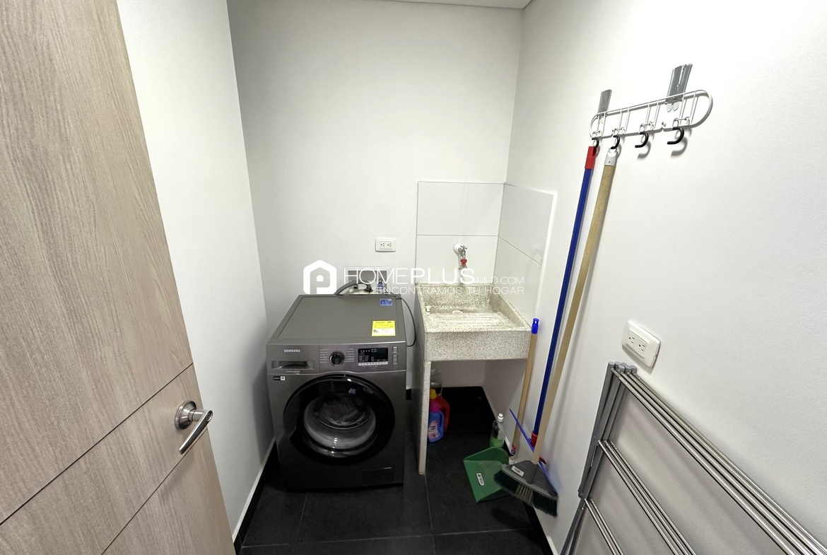 Apartamento Amoblado En Arriendo En El Poblado, La Tomatera. White Life Place A129