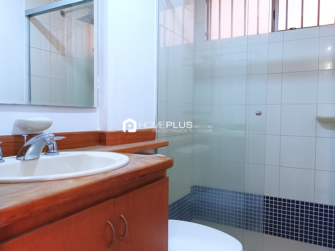 Apartamento En Arriendo En El Poblado, Lalinde Rose Park. C201