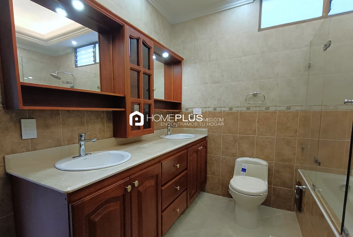 Apartamento En Arriendo En Envigado, Zuñiga. Ed Liset de Zuñiga. C200