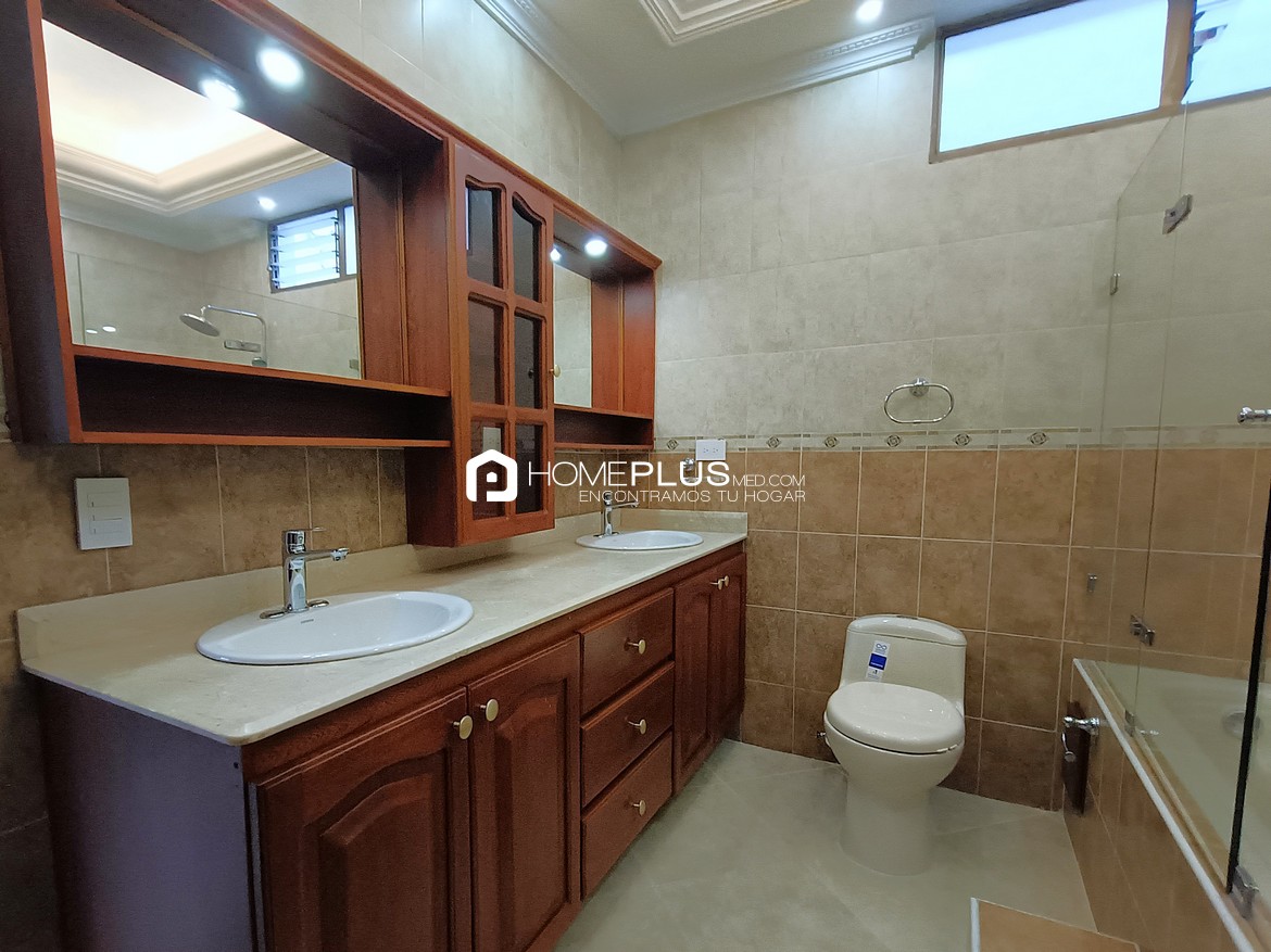 Apartamento En Arriendo En Envigado, Zuñiga. Ed Liset de Zuñiga. C200