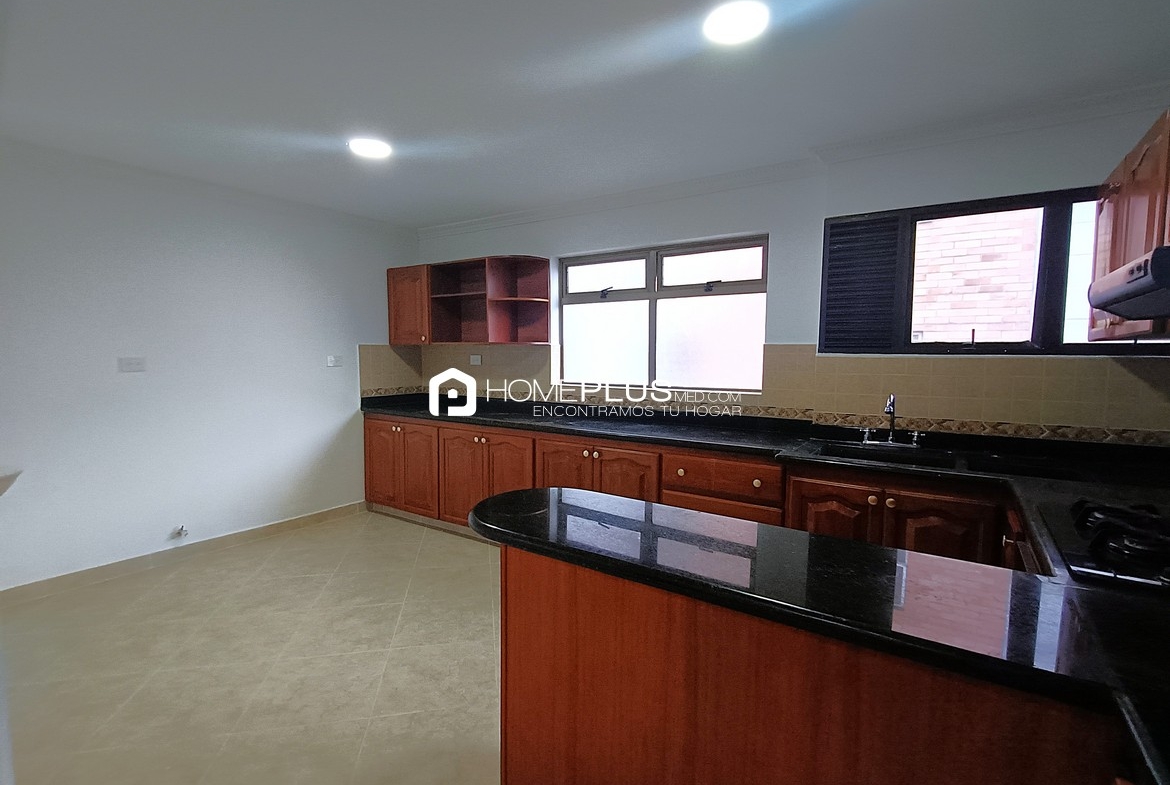 Apartamento En Arriendo En Envigado, Zuñiga. Ed Liset de Zuñiga. C200