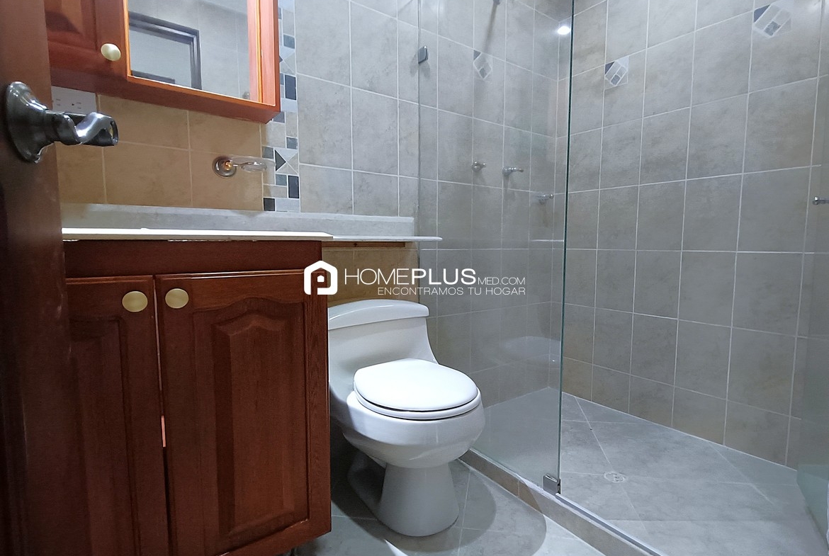 Apartamento En Arriendo En Envigado, Zuñiga. Ed Liset de Zuñiga. C200