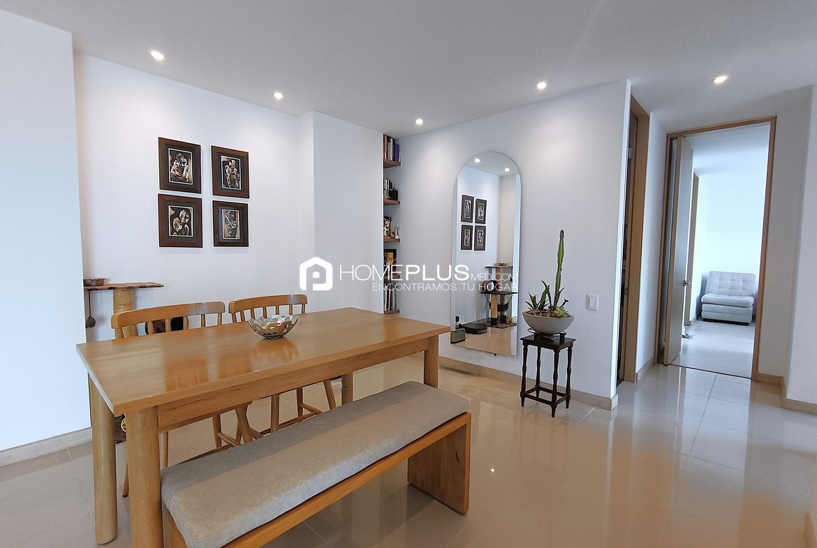 Apartamento En Venta En Envigado, Villa Jardín. Vía Serrano V116