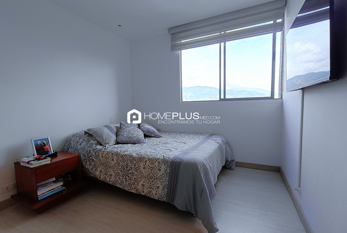 Apartamento En Venta En Envigado, Villa Jardín. Vía Serrano V116