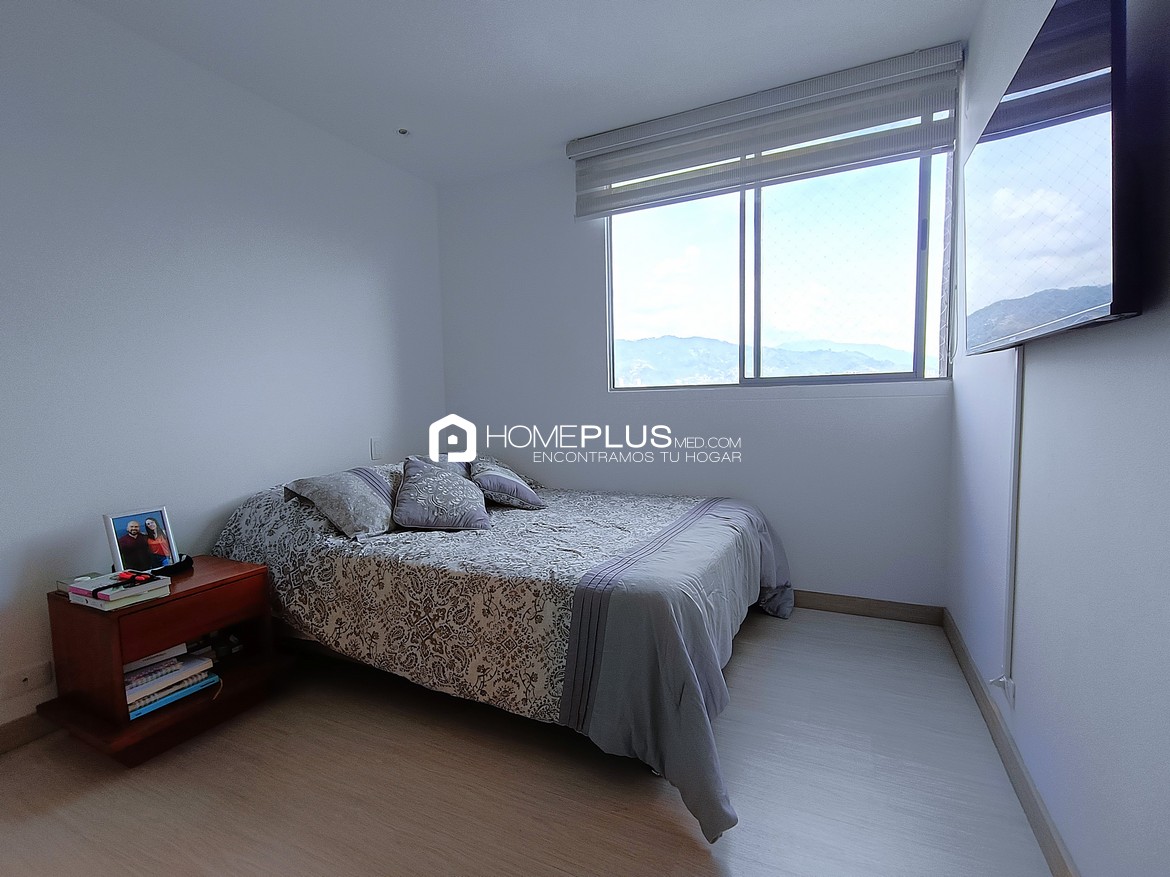 Apartamento En Venta En Envigado, Villa Jardín. Vía Serrano V116