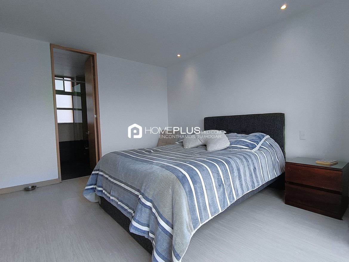 Apartamento En Venta En Envigado, Villa Jardín. Vía Serrano V116