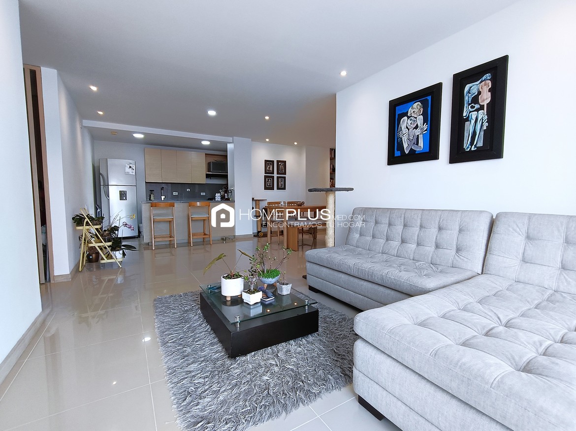 Apartamento En Venta En Envigado, Villa Jardín. Vía Serrano V116