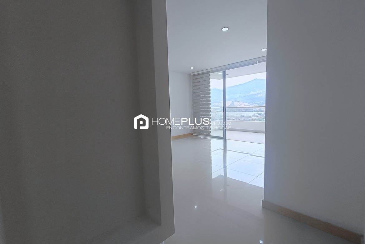 Apartamento En Venta En Envigado, Villa Jardín. Vía Serrano V118