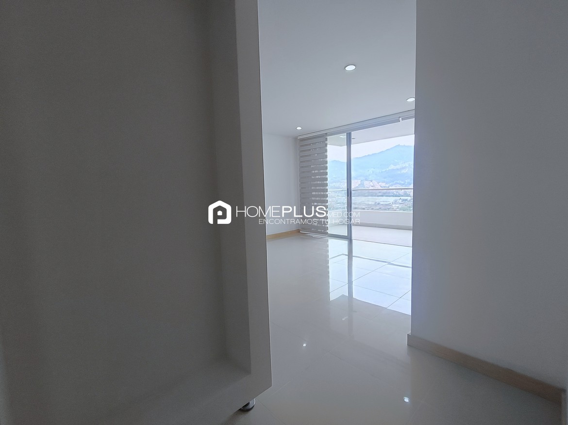 Apartamento En Venta En Envigado, Villa Jardín. Vía Serrano V118