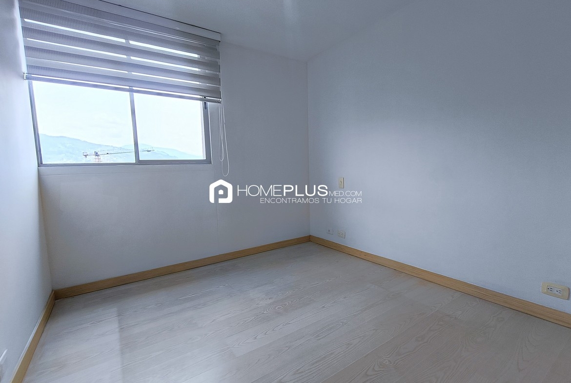 Apartamento En Venta En Envigado, Villa Jardín. Vía Serrano V118