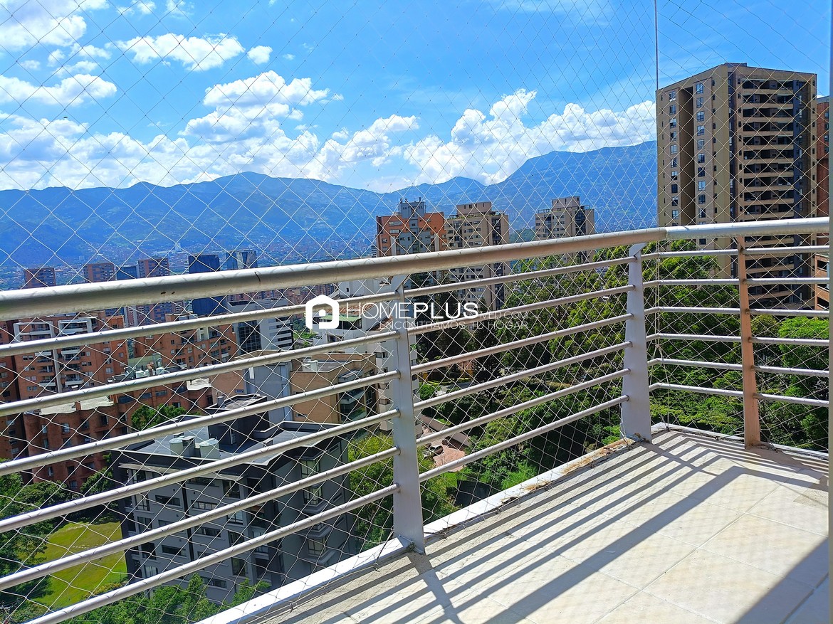 Apartamento en Alquiler En El Poblado, Castropol. Bronce C192 (9)