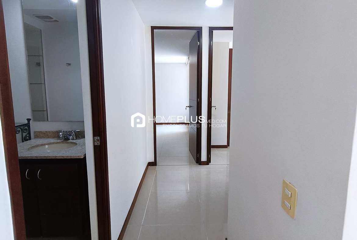 Apartamento en Alquiler En El Poblado, Ciudad del Rio. Parque Central Del Rio C191 (10)