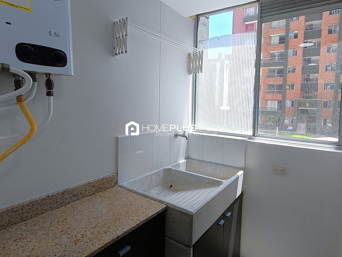 Apartamento en Alquiler En El Poblado, Ciudad del Rio. Parque Central Del Rio C191 (4)