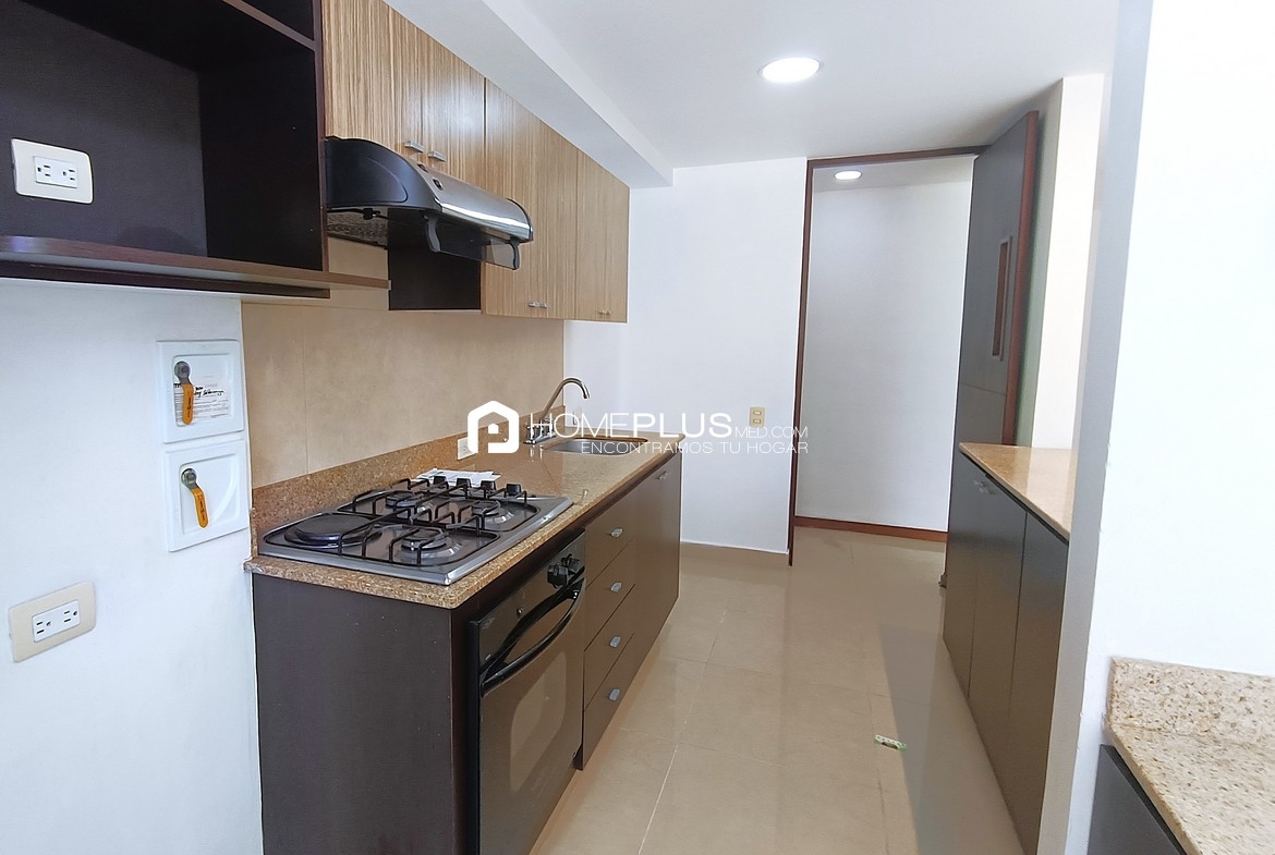 Apartamento en Alquiler En El Poblado, Ciudad del Rio. Parque Central Del Rio C191 (5)