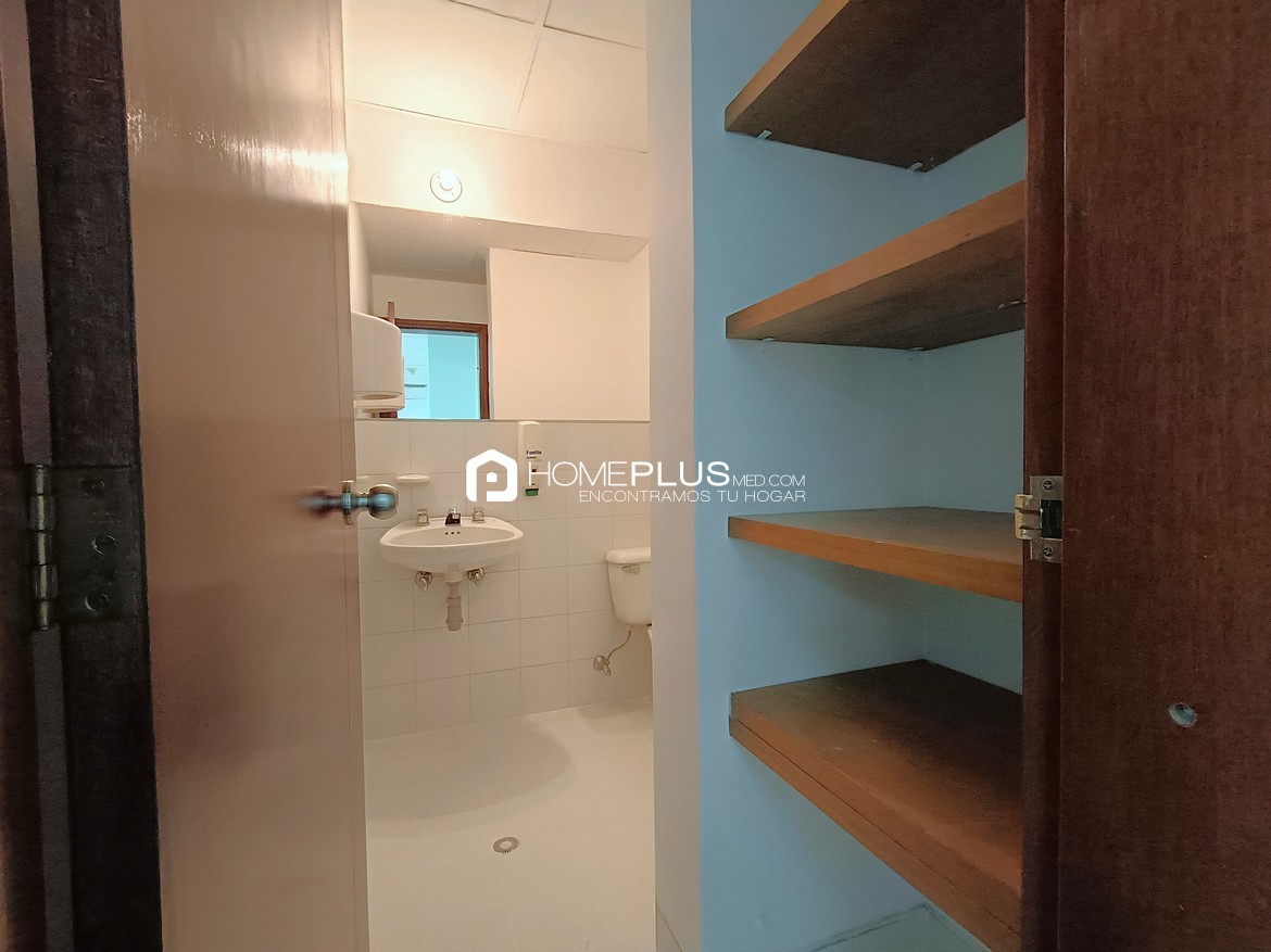 OFICINA EN ALQUILER, EL POBLADO MILLA DE ORO, C184