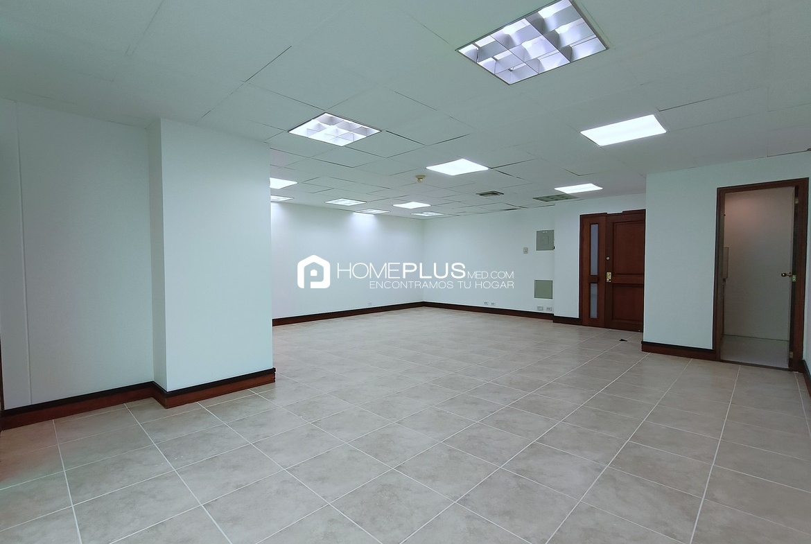 OFICINA EN ALQUILER, EL POBLADO MILLA DE ORO, C184