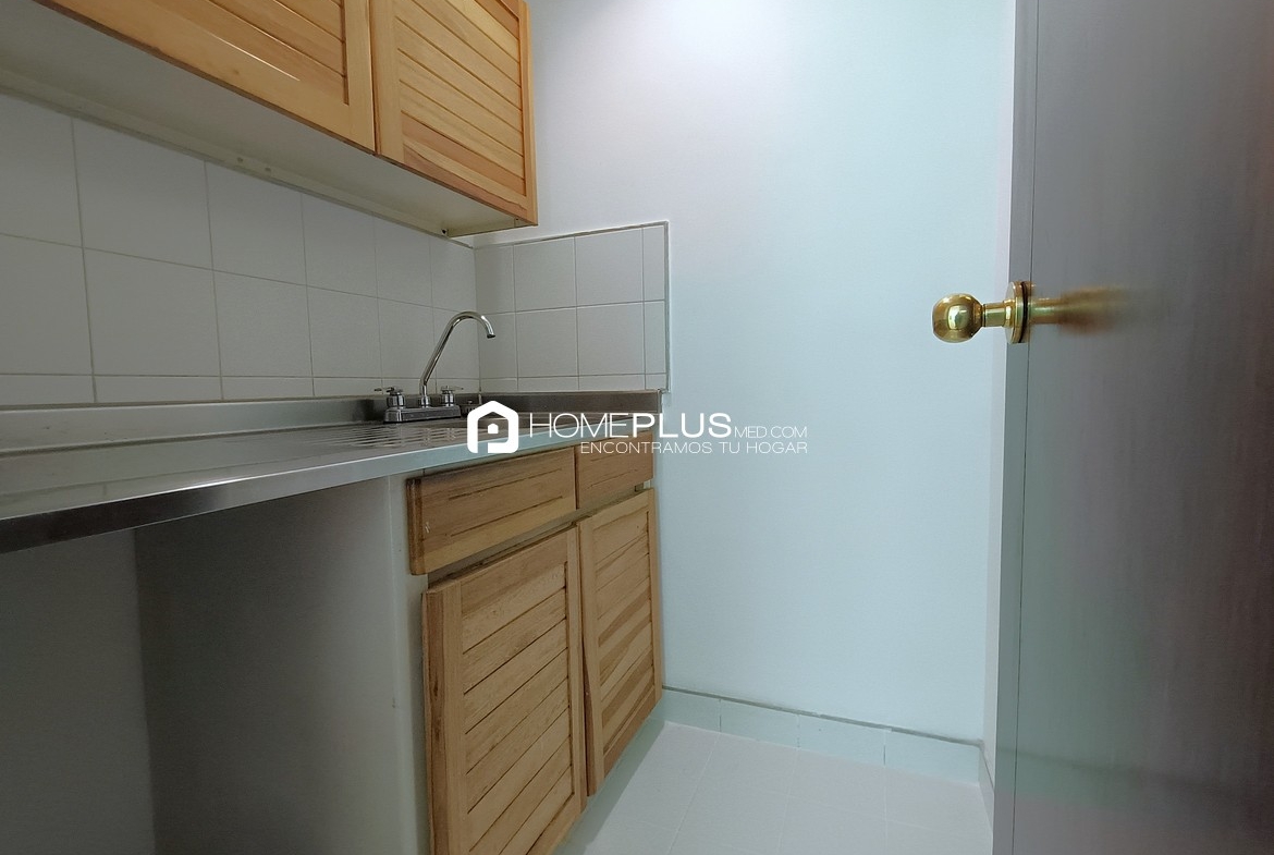 OFICINA EN ALQUILER, EL POBLADO MILLA DE ORO, C184