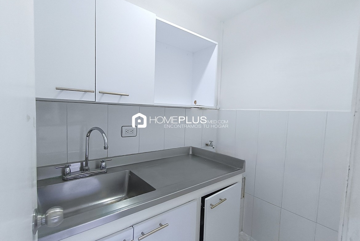 Oficina En Alquiler En El Poblado, Milla de Oro. Ed Tempo C197 (8)