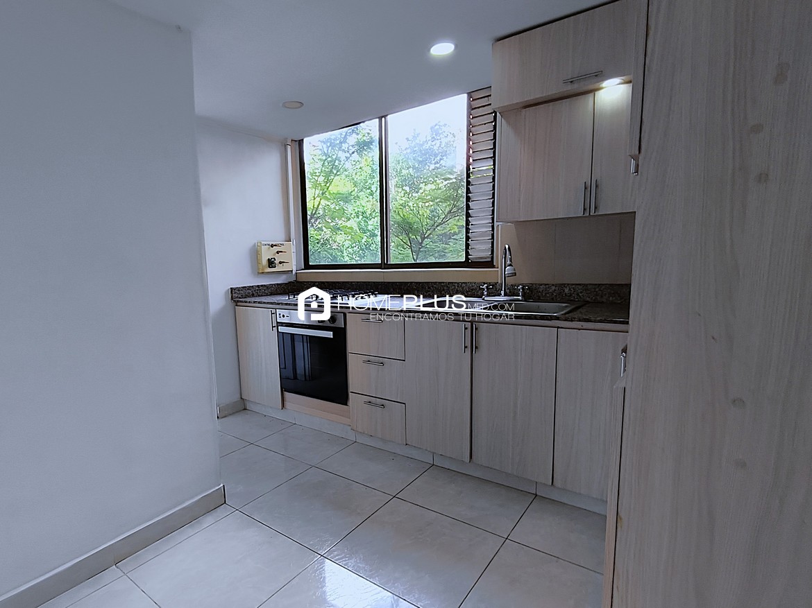 Venta de Apartamento El Poblado, La Aguacatala. Villa Jardín 1 V107 (8)